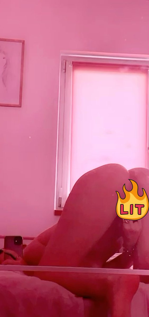 alixabt1's tweet photo. RT + FOLLOW —> et tu aura peut-être la chance de recevoir cette vidéo quand je me carresse.. je suis très chaude ( j’ai perdu mon compte..😽 ) https://t.co/acF6IUU7lV