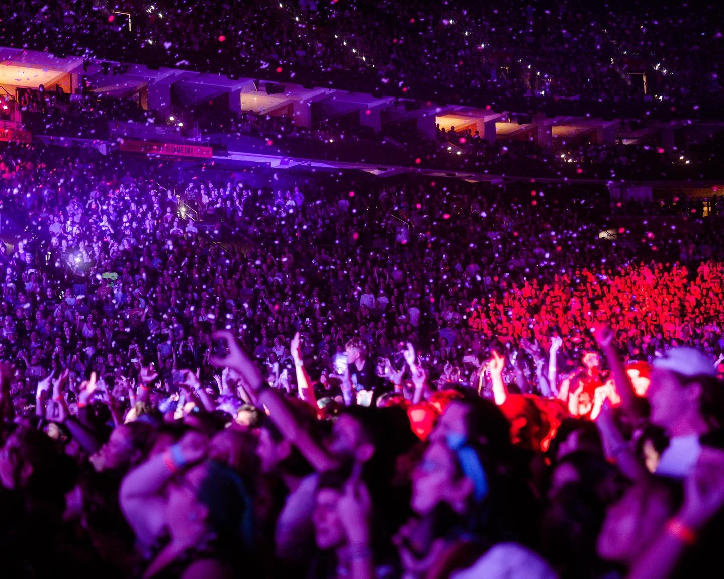 twenty-one-pilots-on-twitter-our-people-theicytour-https-t-co