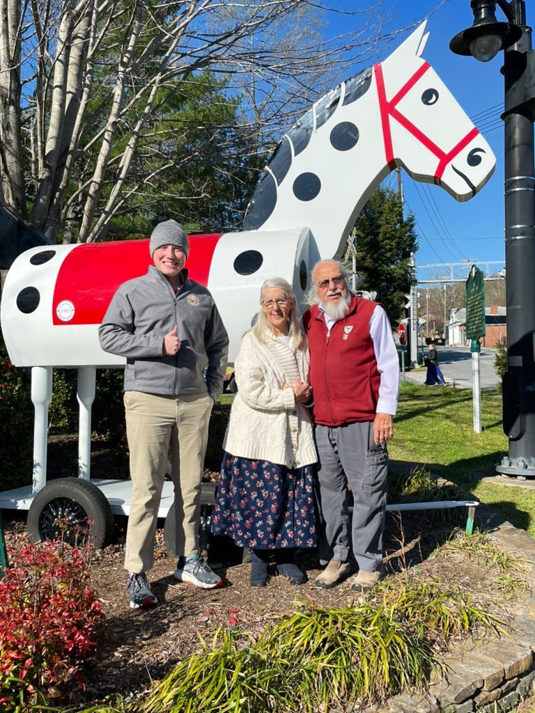 MitchellsMayors's tweet photo. #Tryon, NC was a truly unforgettable experience thanks to Mayor Alan Peoples, an American hero! He allowed us to stay in his home and took us to his favorite restaurants in their 1960s VW Van. Tryon is home to Morris the toy horse who brings ALL locals together! #mitchellsmayors https://t.co/pPe3vF6cYW