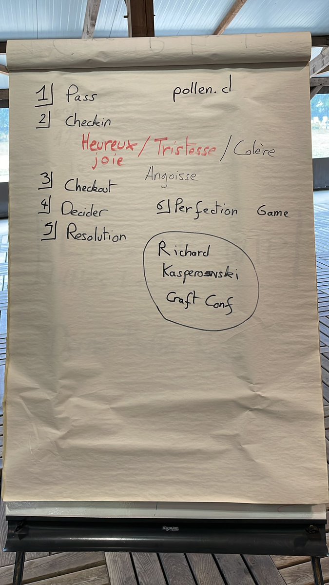 HadrienMP's tweet photo. Et j’ai tenté de presenter les #CoreProtocols (inspiré par @rkasper) #GrandLabo du @LeLion_Vert. Ça a l’air d’avoir plu https://t.co/k37FB4DbeR