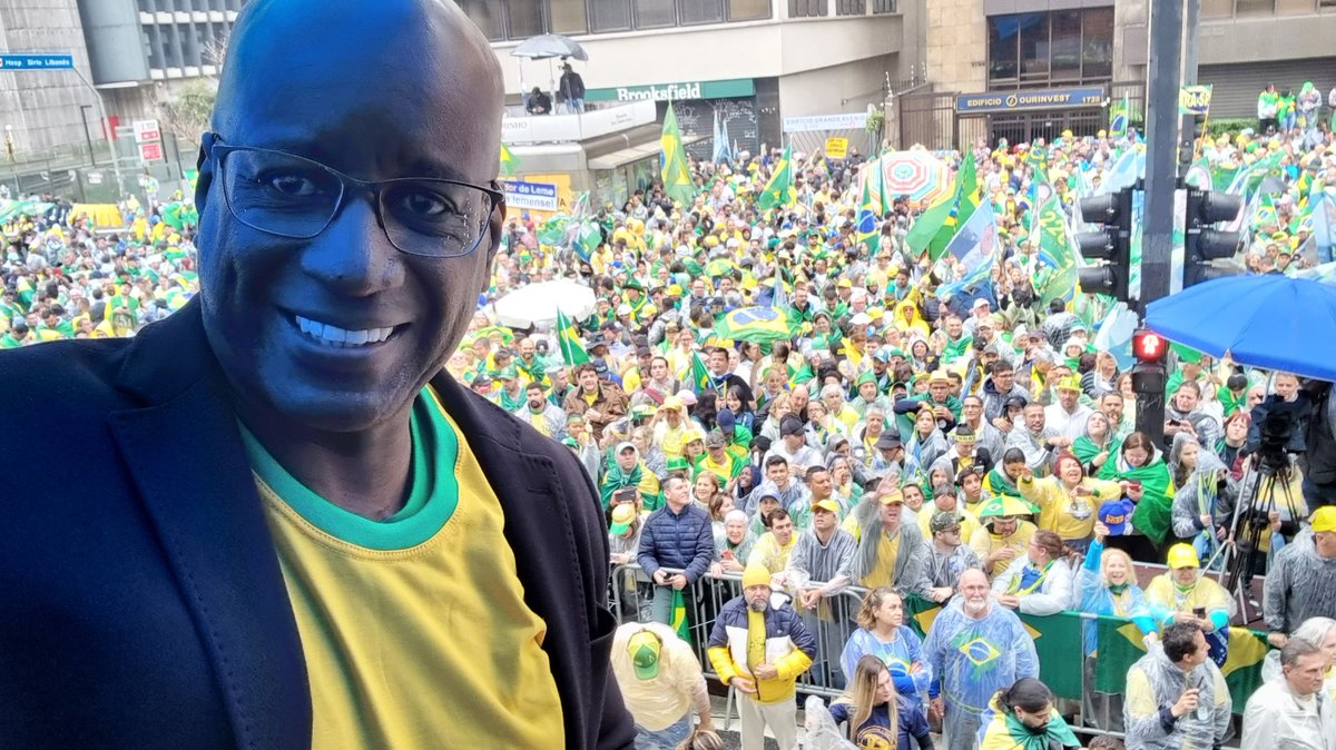 CamargoDireita's tweet photo. A Paulista já está tomada. 🇧🇷 https://t.co/FaJVnZYEo3