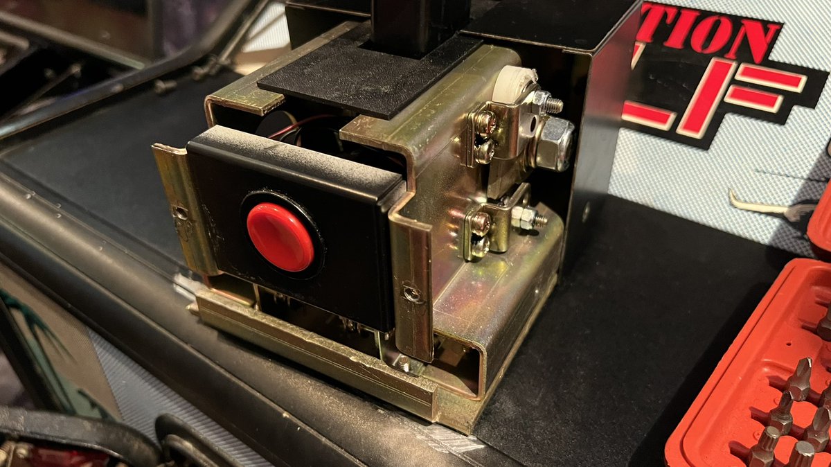 ArcadeLeeds's tweet photo. Now to get the recoil working on Operation Wolf https://t.co/jtMdE2rpA5