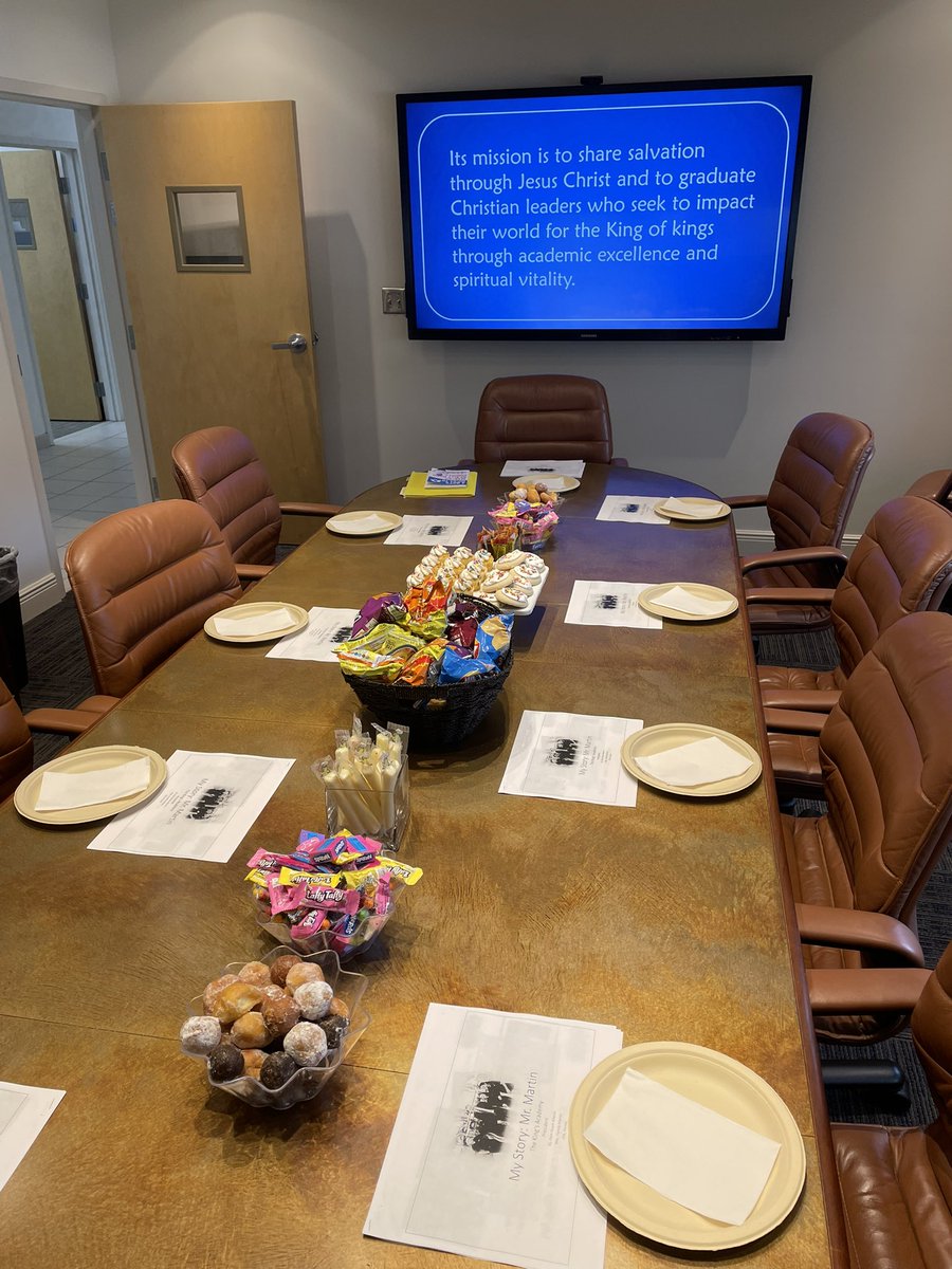 TKAPres's tweet photo. My favorite board meeting of the year is about to commence! Welcome 6th grade lunch bunch to @TKAWPB’s executive conference room. #TKAelementary rocks! https://t.co/TqavDpHxrg