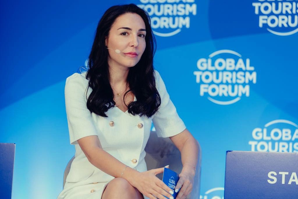 Ana-Claudia Tapardel tweet media