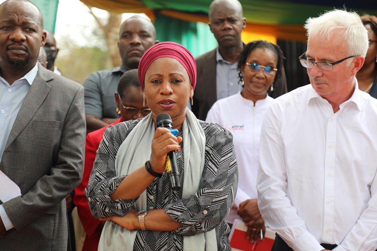 wizara_afyatz's tweet photo. Waziri @ummymwalimu ameishukuru  @Globalfund kwa kuendelea kufadhili upatikaji bure wa dawa za kupunguza makali ya Virusi vya Ukimwi (ARV), vipimo vya haraka vya utambuzi wa ugonjwa wa Malaria,Sindano za Malaria kali, Dawa za Malaria (ARU) pamoja na tiba ya ugonjwa wa Kifua Kikuu https://t.co/6enF8d9hFl
