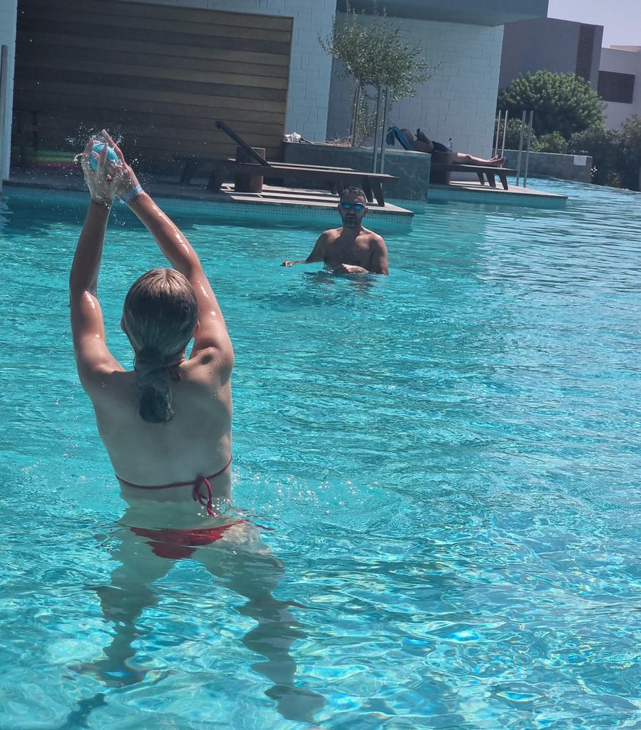 Skye still getting put through a training session by Derek even in Rhodes, poor weans on holiday 🤣 surprised Derek never packed her gloves 🤣 🙌⚽️🙌