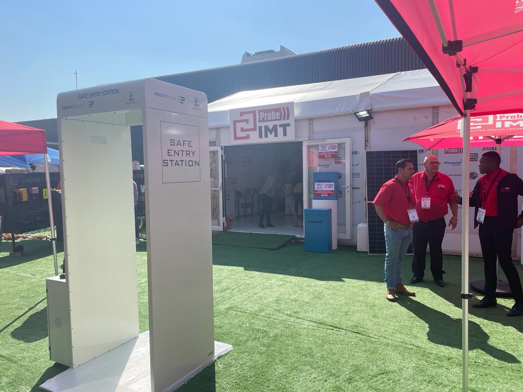 Predictmedix's tweet photo. Setting up #SafeEntry's Fit for Duty Screening at Electra Mining Africa. Today's focus is on Occupational Safety and Health, and we are pleased to present our innovative solutions to industry leaders.
For more info: https://t.co/4QikEHx9An
#PMED #PMEDF #AI #safeentry https://t.co/0ibLqSx1Lq