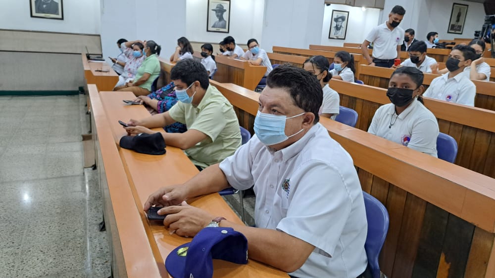 ▶️Nos encontramos dando inicio al Acto de Entrega de Certificados del Curso Educativo "El Espacio y El Mundo" donado por la Universidad del Sur Oeste de Rusia (UESOR) 🌐

#Rusia #Nicaragua #PatriaBenditayLibre #SomosConicyt