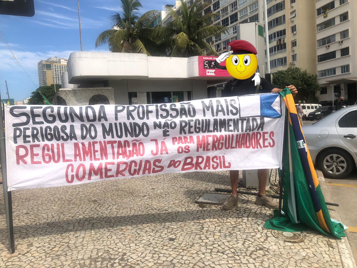 Renan85272's tweet photo. Estamos em Copacabana no posto 4 para divulgar nossa profissão e a nossa luta.. Junte-se a nós abrace nossa causa também!! 🤿🛠️💪🏾🇧🇷
#7desetembro #copacabana #mergulho #PL #Brasil #regulamentacao #mergulhoprofissional https://t.co/fqwMcTpUAw