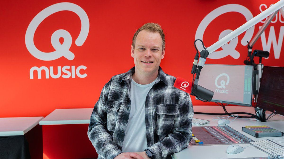Na een aantal jaar invallen keert <a href="/LarsBoele/">Lars Boele</a> terug in de programmering van <a href="/QmusicNL/">Qmusic (NL)</a>.Hij is op zaterdag en zondag te horen op de zender. rfrk.nl/3RLvqZ4