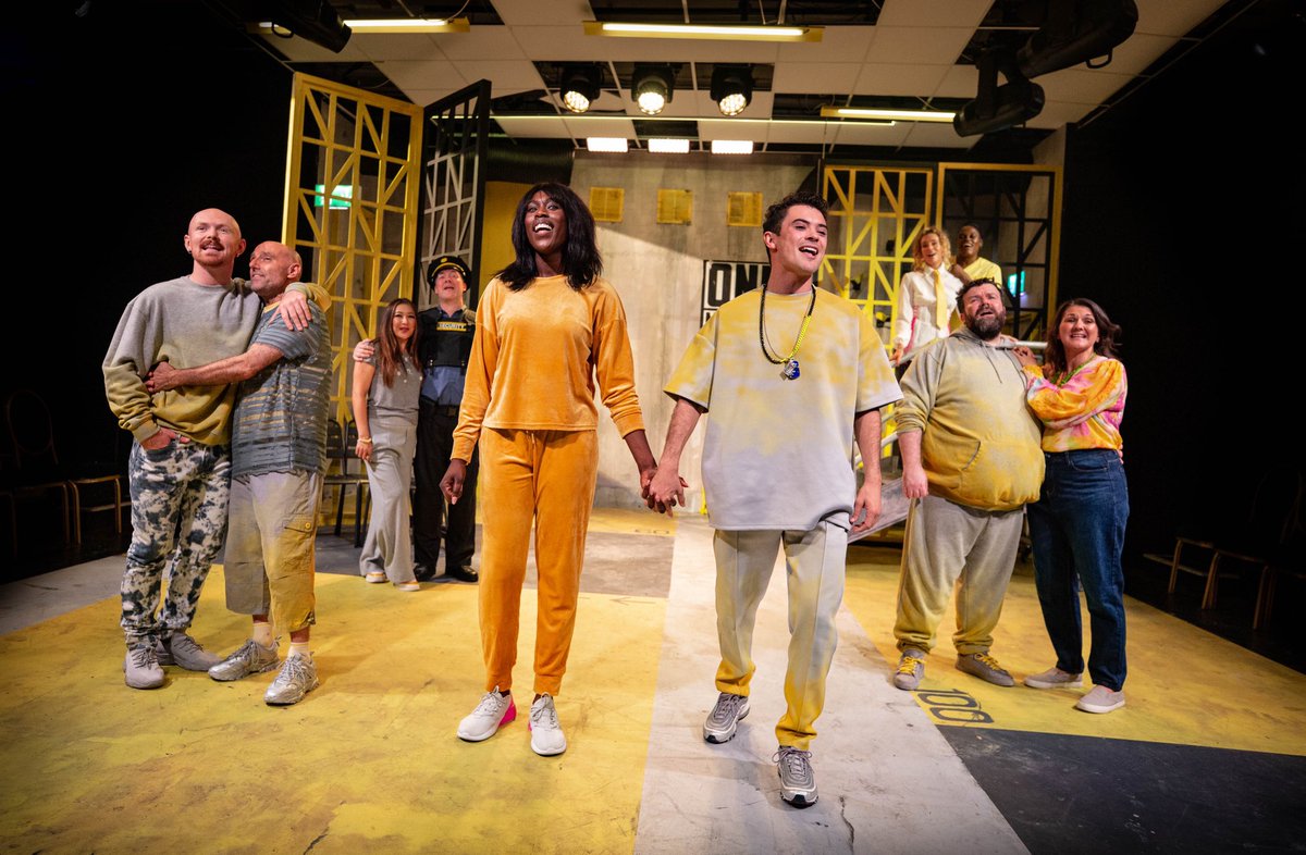 REHABTheMusical's tweet photo. It’s press night at @PlaygroundW10 📰📷

Break a leg you lovely lot 😬#rehabthemusica https://t.co/MxKTTFFaTE