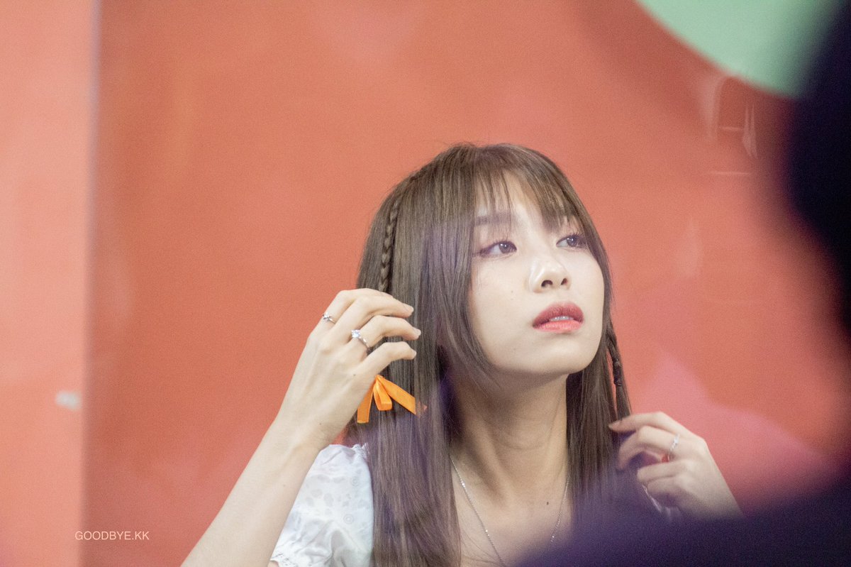 goodbye___kk's tweet photo. พิมุเล้กคนสวยขาา🥺🥺#KaewBNK48 https://t.co/6zCaxKzLAP