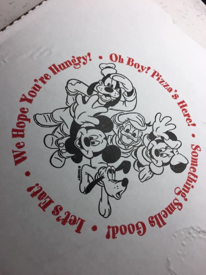 mickeyadventure's tweet photo. Hungry?  #pizza #disney https://t.co/e7MkLVN0Cq