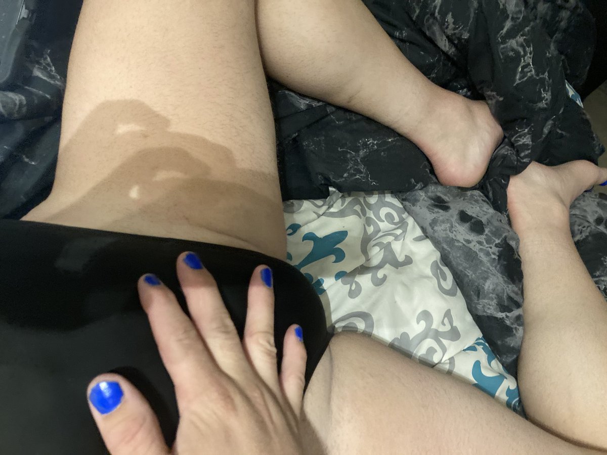 dirtrider_ab's tweet photo. #aquablade #speedo #menwearingonepiece #fuckme #cock #imsuchaslut #paintednails #menwithpaintednails https://t.co/DMjWpu6KRb