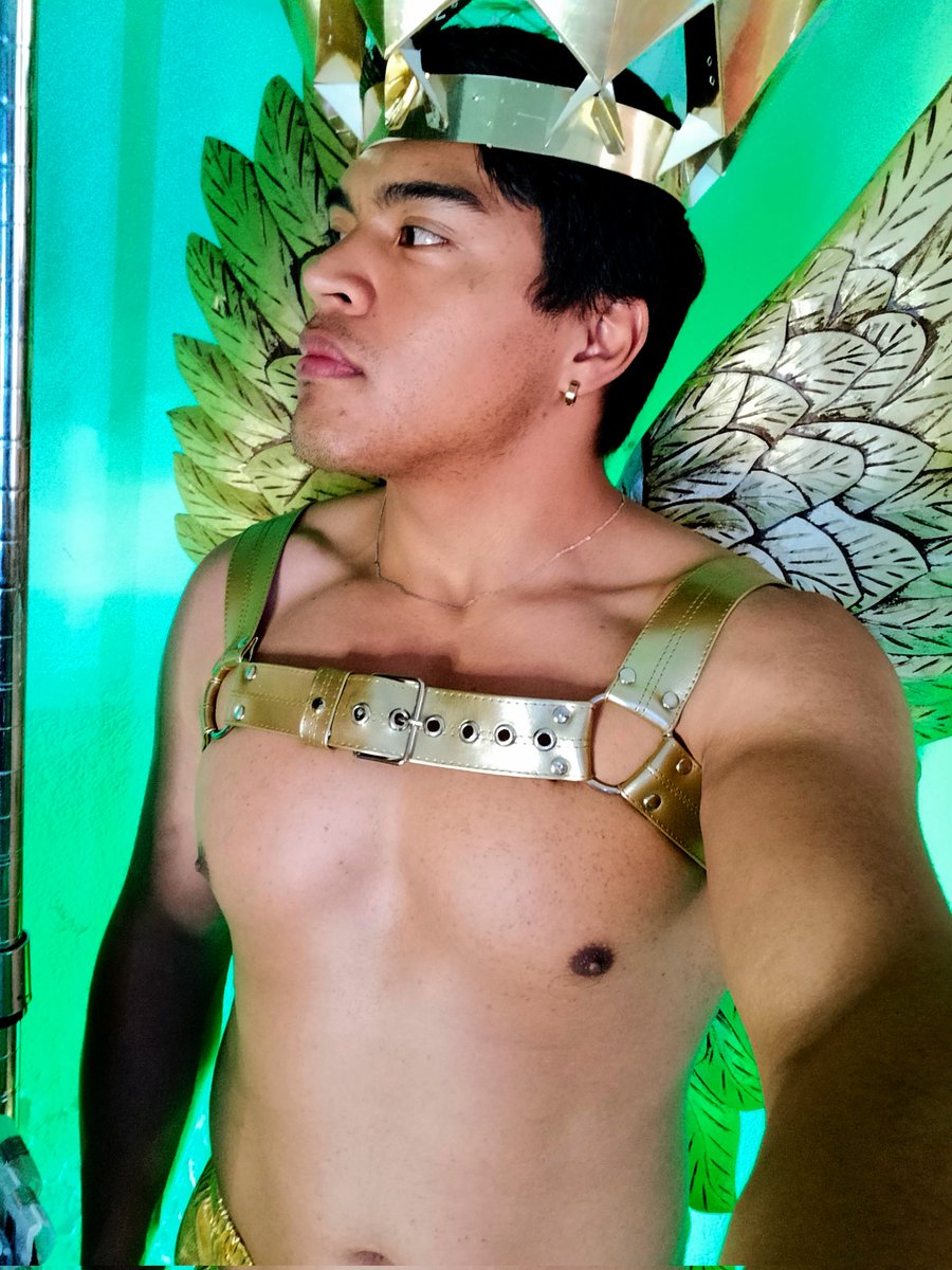 solo_soy_christ's tweet photo. ยกHey!
ยกFelices fiestas patrias! ๐๐ฒ๐ฝ๐๐
#Modelosunicoscadadia, #Shernyking, #ropainterior, #thong, #brief, #underwear,#elreydeloscalzones.
#arnes #golden #oro https://t.co/RDm81Mq8QV