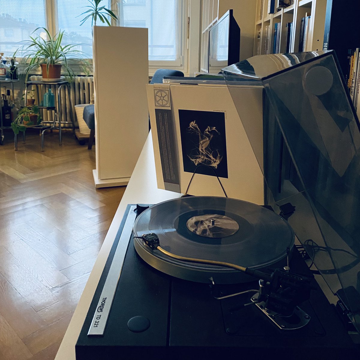 schenk_ch's tweet photo. Et sinon, ce premier album de Steve Fors, "It's @NothingButStill", est ma belle découverte suisse de cette année. Si vous aimez l'ambient hantée et inspirée, je vous le recommande. https://t.co/lM1pdViUWj