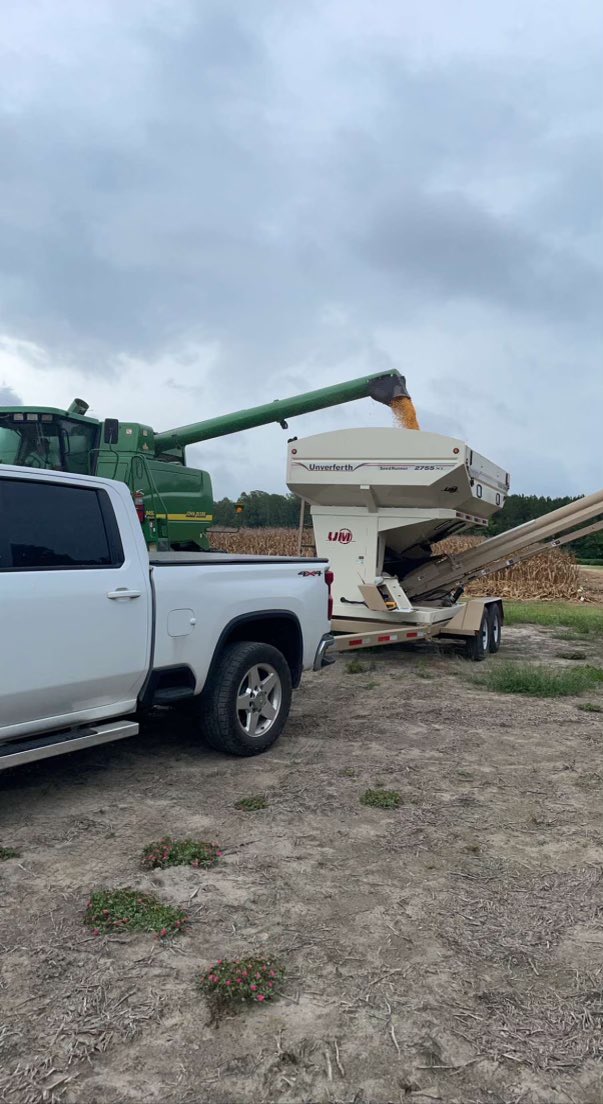 RevereSeed's tweet photo. Long and productive day yesterday harvesting both an irrigated and a non-irrigated corn plot in Suffolk, Virginia. #RevereRidealong #RevereCorn #prettycorn #harvest22 https://t.co/CyIAZmtRmn