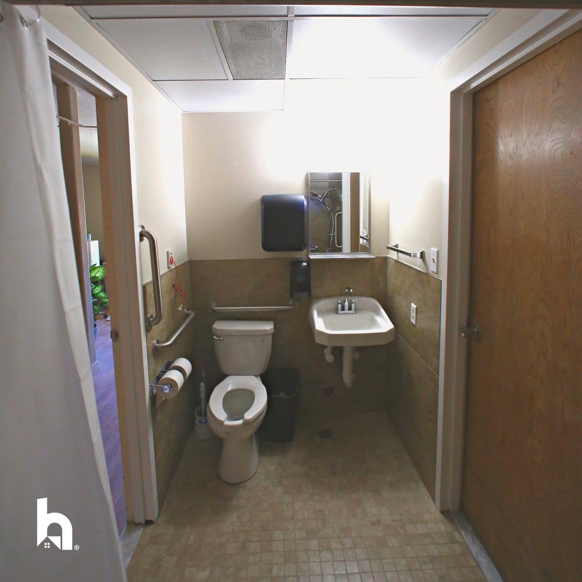 HomeaidUtah's tweet image. We just completed THREE BATHROOM REMODELS at The INN Between in Salt Lake City! The bathrooms were in desperate need of HomeAid Utah’s touch and with the help of DAI as builder captain and some amazing trade partners the job is complete! 

#homeaidutah #collaborateforsuccess