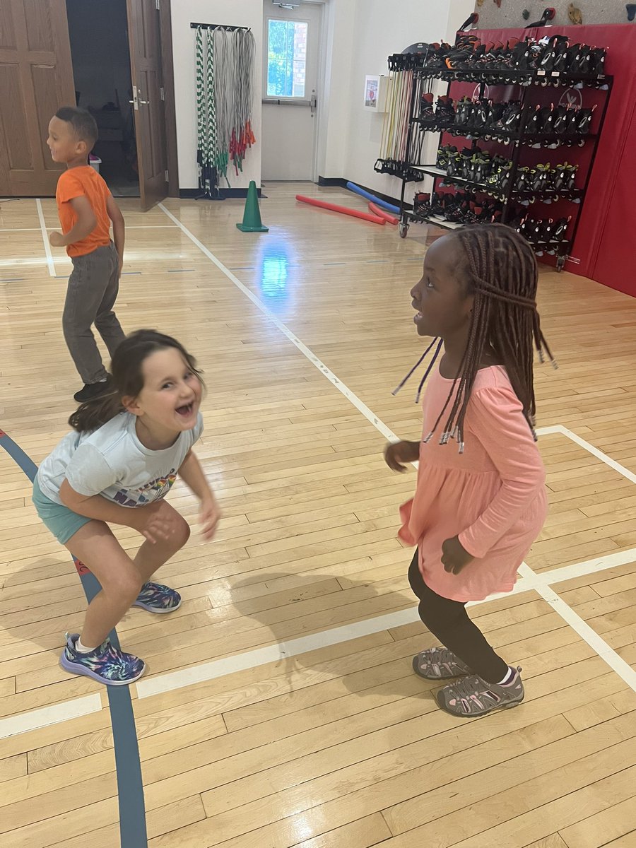 pyppefernway's tweet photo. Fernway students in the first few weeks creating essential agreements, learning and applying communication skills and active listening, working with a variety of partners, learning and applying movement concepts, building our learning environment! https://t.co/5DlaKX4tkI