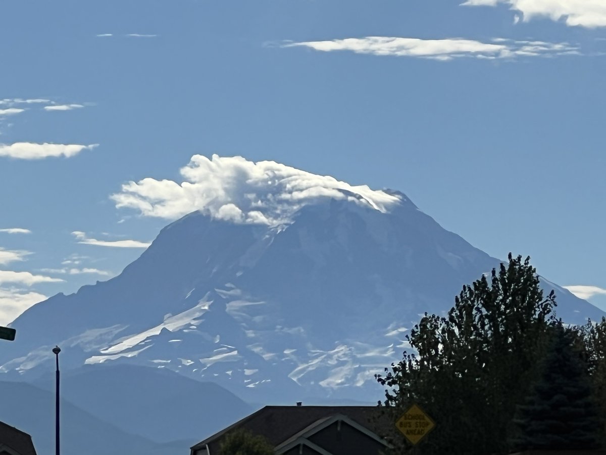 Resident Lightsaber Technician on Twitter "Mt Rainier is definitely