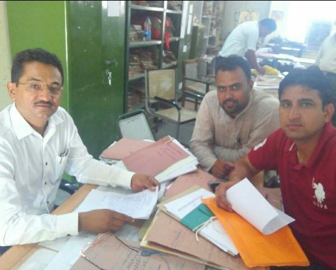 MrSurendraMeena's tweet photo. #प्रमेन्द्र_जी_कुल्हार को रेसला प्रदेशाध्यक्ष के लिये मत एवं समर्थन करे ।🙏👏

#RESLA_2022
#रेसला_परिवार_झुन्झुनू
#जय_जय_रेसला
#mohansihag
#sumerkhatana
#pramendrakulhar https://t.co/ixtc82SBja