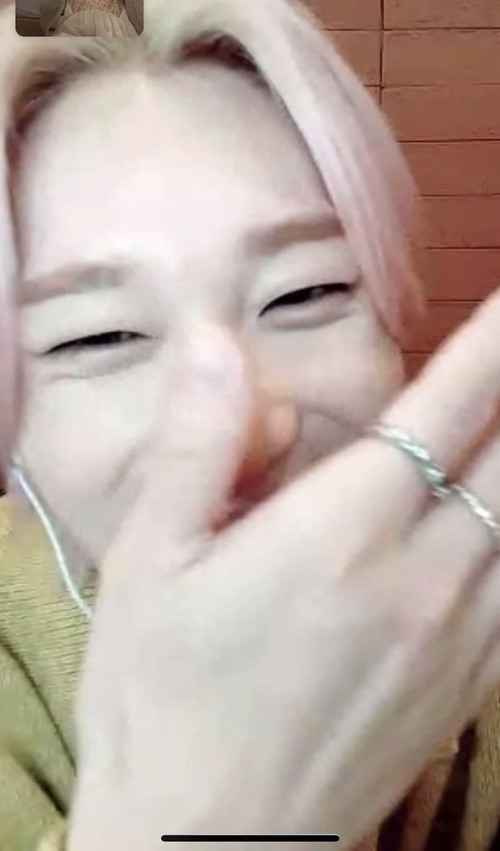 Mighty_701's tweet photo. 냅둬아ㅏㅏㅏㅏㅏㅏ
엄마 나 피원하모니 넘 좋아 살려줘🫠ㅠㅠ https://t.co/Wq4TaGXNZo