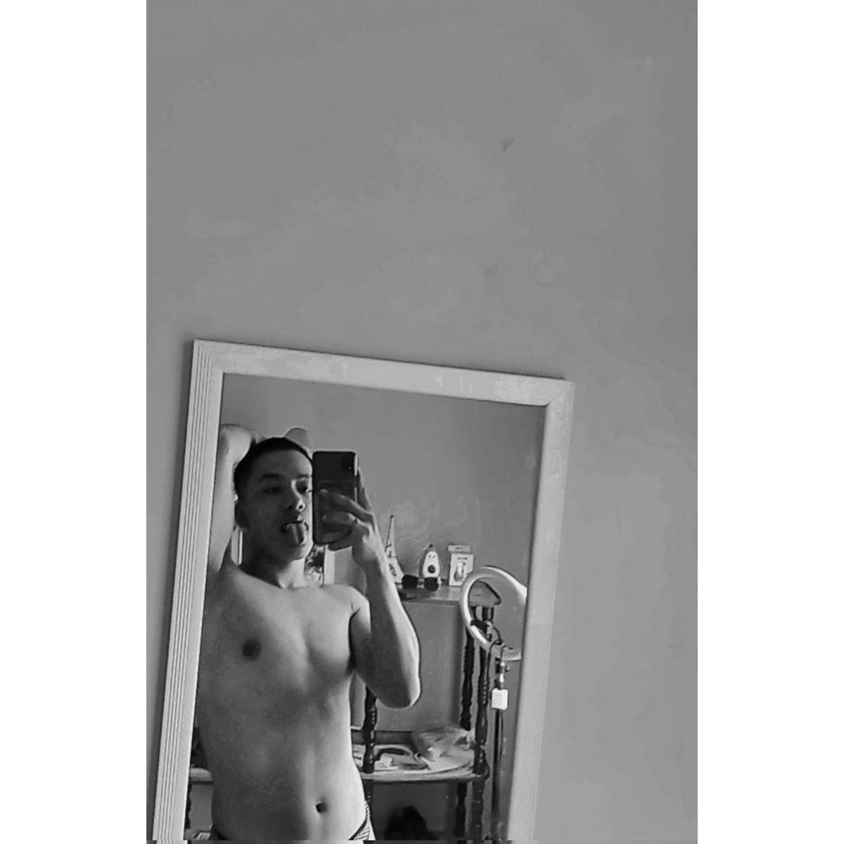Martinmate21's tweet photo. #NuevaFotoDePerfil https://t.co/fn7YsOzo5l