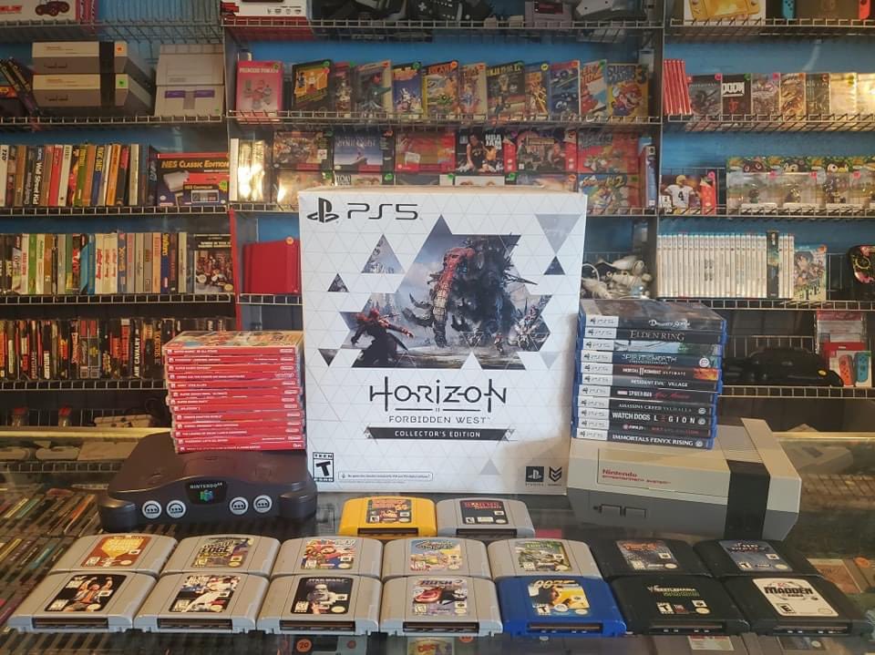 Whether you're into collecting childhood classics or modern masterpieces, we've got you covered! 🕹🎮

Come by until 6pm today and browse our selection of retro to modern video games!