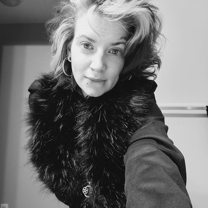 #NewProfilePic https://t.co/8HqwGBqzzu<a href="/tag/newprofilepic"class="tags">#NewProfilePic</a>