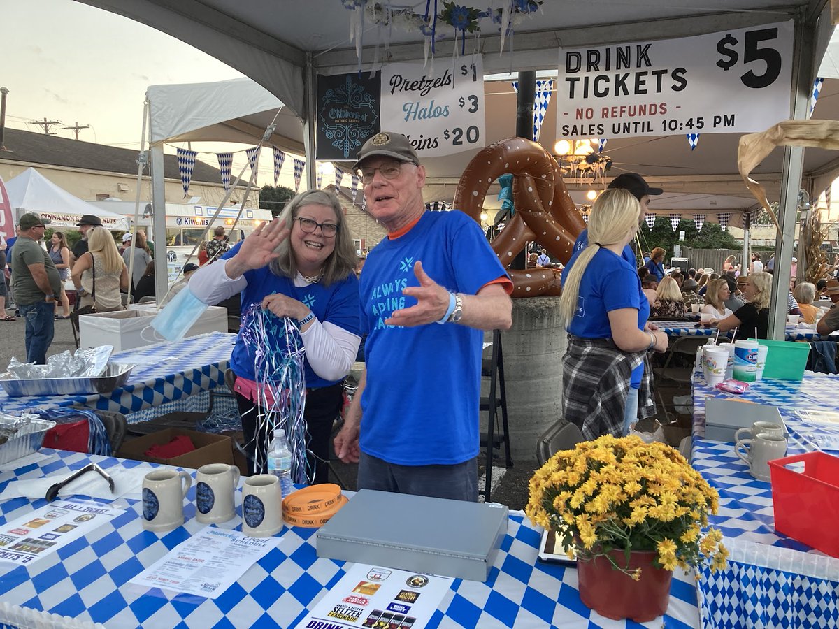 #Volunteers are our best asset at Saline Main Street! A really fun way to get involved is to lend a hand at Oktoberfest ❤️ thesalinepost.com/g/saline-mi/po… Click here FMI and thanks heartfully for all you do on behalf of Downtown Saline! #saltcity #perfectpinchofhome #oktoberfest