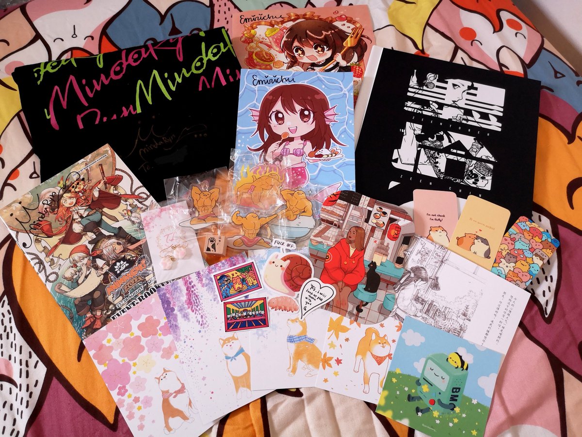 akupunyaart's tweet photo. Loots from #animangaki2022
Very happy to meet all the wonderful guests this year! Especially @shirahamakamome!!! 💕 

Thoroughly enjoyed watching her drawing live! It was absolutely fantastic and a treat! Felt so inspired by her!!! Hope to see her in #Malaysia again one day! 🥺❤️ https://t.co/1IMkwzTeZd