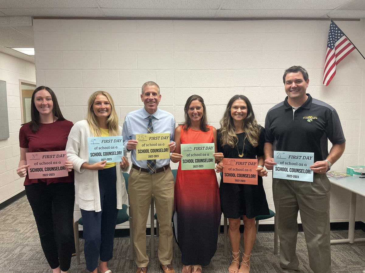 CViewCounseling's tweet photo. Happy First Day of School, Clearview! https://t.co/Pa8sDcw4fL