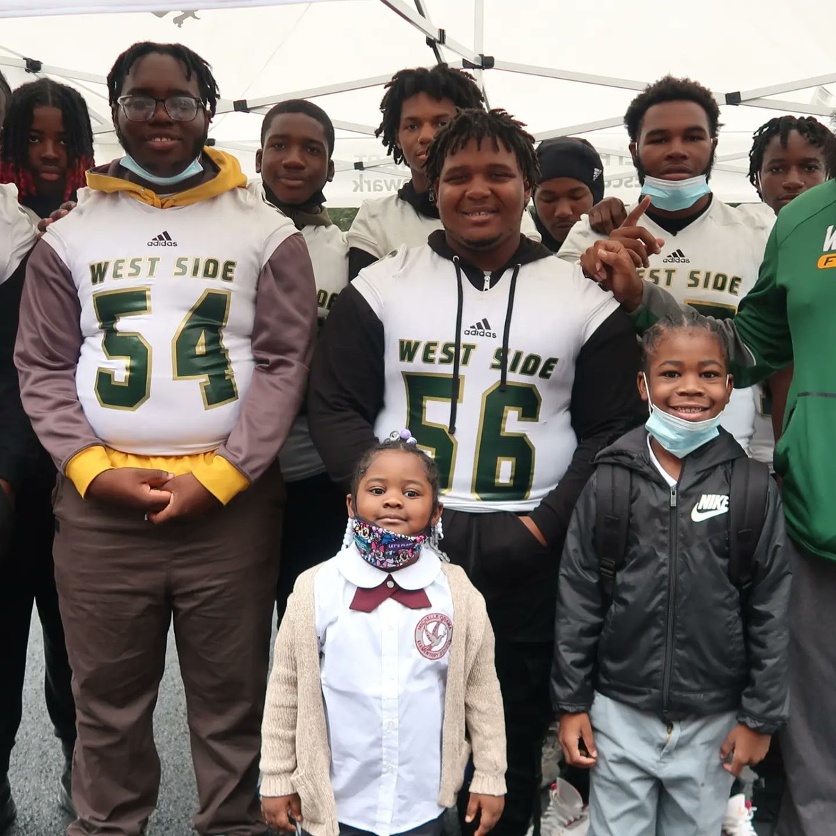 NPS_ObamaElem's tweet photo. Thank you West Side High School RoughRiders for cheering on our students and showing them how awesome high school is in Newark! Let's go to work! Let's move! 

#leadandsucceed #NewarkPublicSchools  #community #leadership #wellness #letsmove #healthandwellness #newarknj https://t.co/zSqHHnfPsP