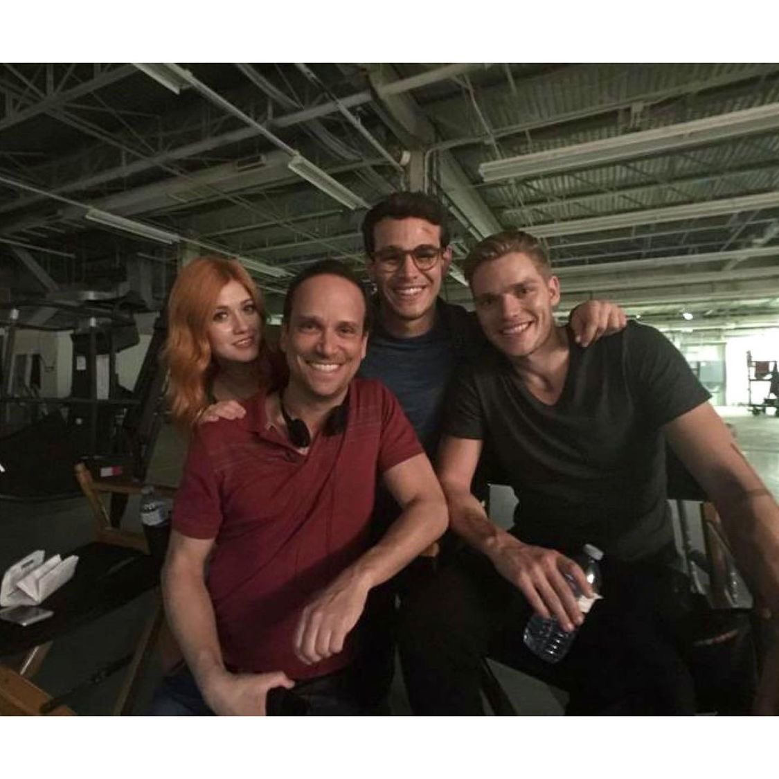 mcnamarabrasil's tweet photo. 📸 Mais fotos de Katherine Mcnamara nos bastidores de 'Shadowhunters' para #MalecWeek. https://t.co/JJcLMhAZh3