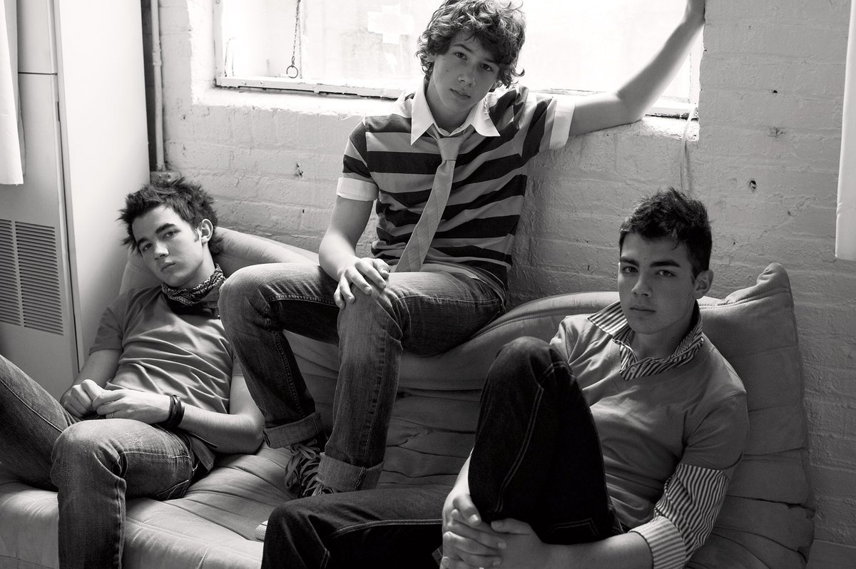 another day, another jonas throwback

full photoshoot is updated! @ oldschooljonas.weebly.com