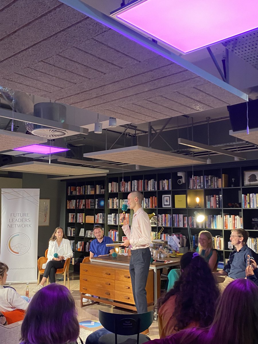 Future Leaders Network in London tweet media