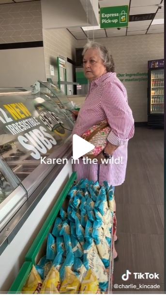 ericzaneshow's tweet photo. A fresh new way to deal with "Karen" in the wild...ignoring

Vid: https://t.co/dZbGhdzeum

Follow the show on Twitch: https://t.co/agpRXxGlCv
Check out the EZSP website: https://t.co/wPVcpzAZi1

#eatfresh #subway #HillJack #karen https://t.co/lkhgFYv0Me