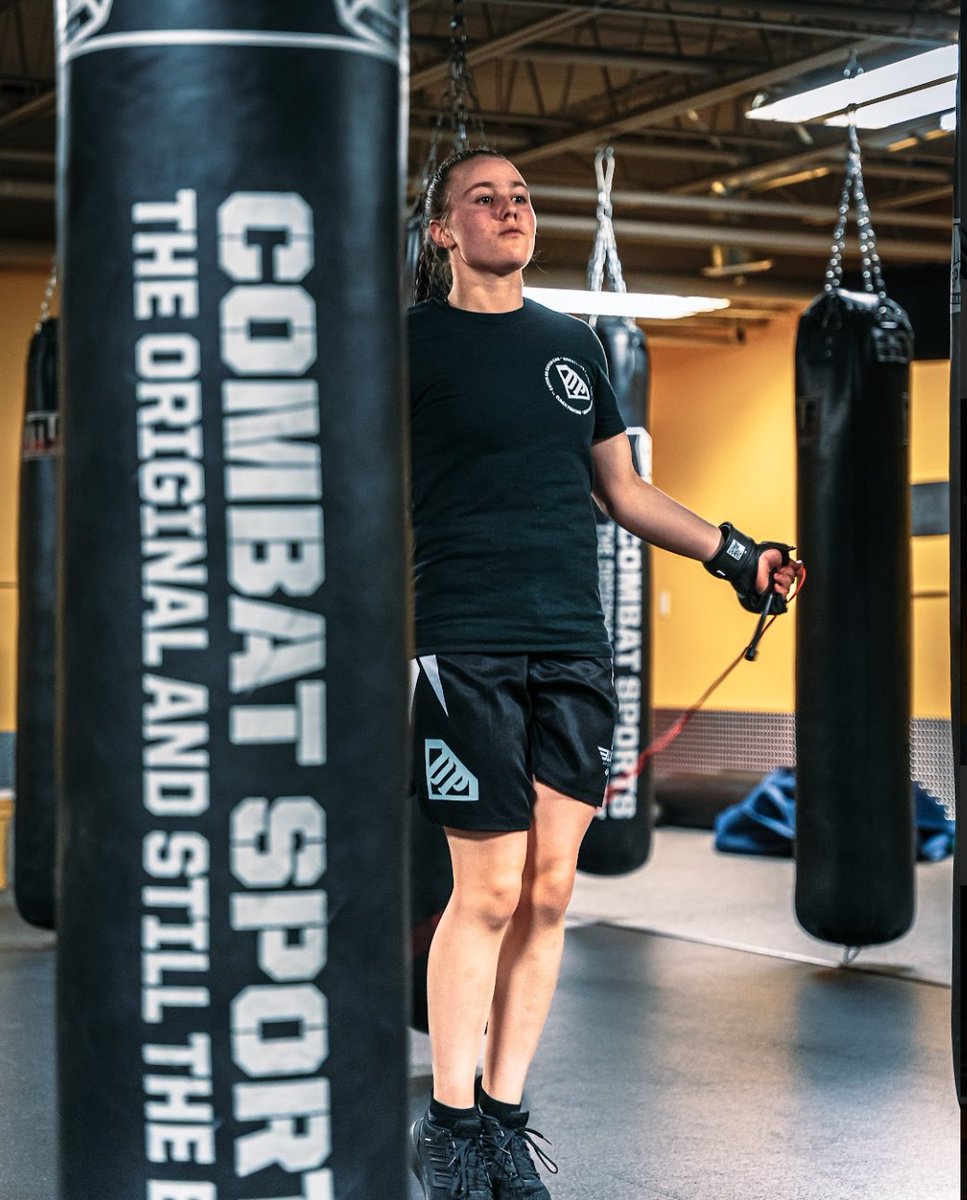 KaileyFrank18's tweet photo. Practice like you've never won.
Perform like you've never lost.
Photo credit:๐ท @photos_by_banzet
#ufc #mma #wmma #jiujitsu #wrestling #teamfnx #fnxfit #fnxeliteambassador #california #montana #godfirst #elevatedathlete #xmartialgear #respectdclothing #dreamsbecomereality https://t.co/RFkF7nxnOc
