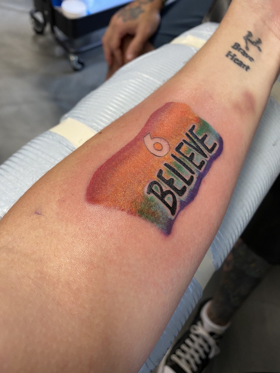 mirnell's tweet image. The Believe symbol is pretty self explanatory, but the rainbow is for my fave episode and the 6 is for Roy Kent, who I adore beyond words and whose voice sits in the back of my head when I need a kick in the ass. 
@brettgoldstein @jasonsudeikis @TedLasso