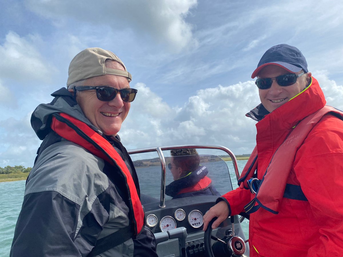 americanpandi's tweet photo. #SCBUK, #London office of the Mgrs of #AmericanPandI & @EO_Marine taking to the waves on the #Sailboat Malu during the Club/EOM annual #sailingweek event. Connecting with the sea while #TeamBuilding with friends and #BusinessAssociates. https://t.co/mAsL2qyKZX