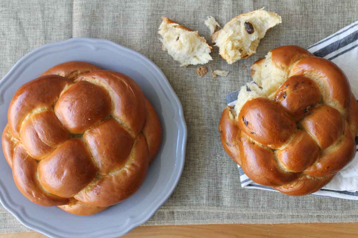 Pre-ordering for Rosh Hashanah and Yom Kippur is now open! Plus, join us this Friday and Saturday for tastings, freebies and discounts. - mailchi.mp/markethallfood…