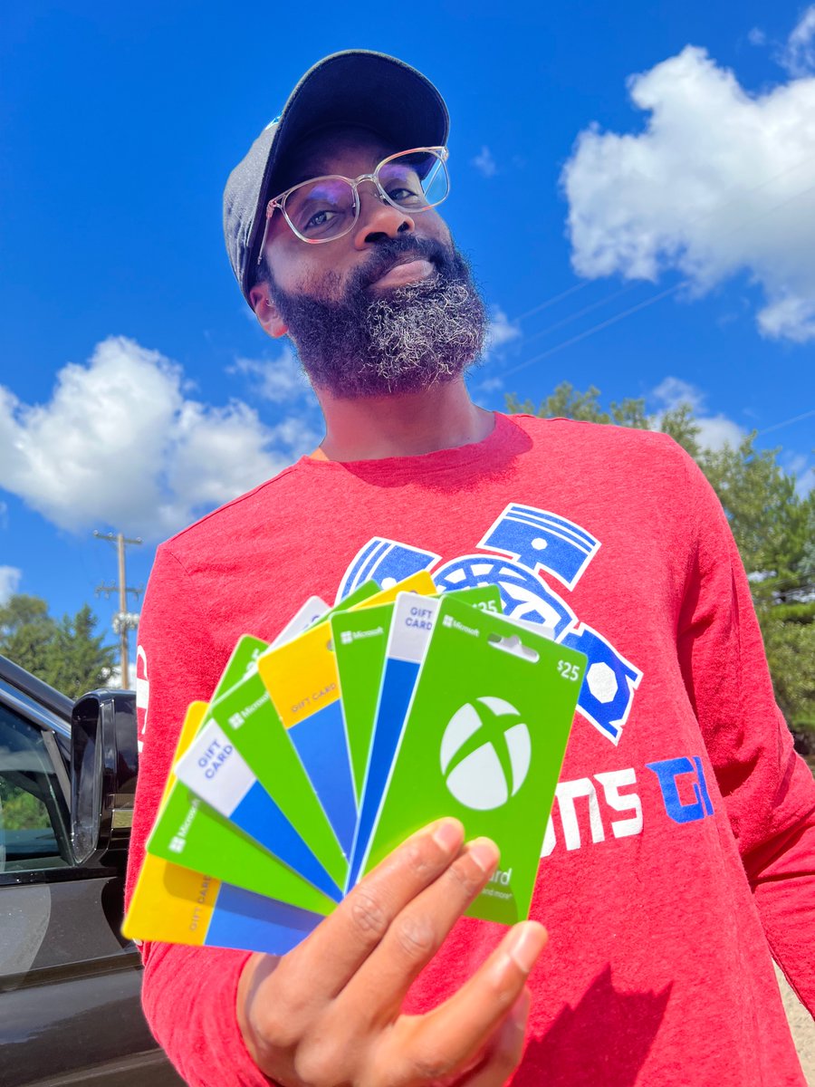 PistonsGT's tweet image. We know you need money for NBA2K23. #PistonsGT and @KingDuOne are giving away some 💰 right now.

Here are the rules: 
✅ Retweet this tweet
✅ Must be following @PistonsGT and @KingDuOne 
✅ Comment if you have an Xbox or PS4

We'll pick TWO winners at 9pm ET today. Good luck!