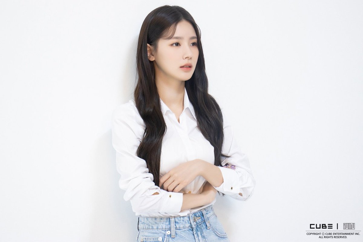 2ringring2's tweet photo. 내가 제일 좋아하는 사진 🥰 조미연 배우모먼트...하,아파트뽑아. https://t.co/3hBB5DGm8l