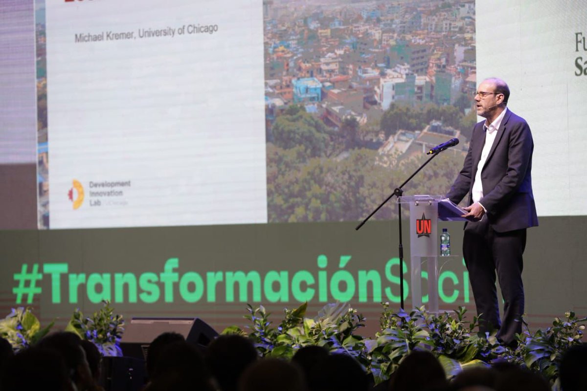 JFAguirre83's tweet photo. Las alianzas nos permiten atravesar momentos difíciles y encontrar soluciones innovadoras. Por eso, los invito a compartir esta gran causa de la educación, juntos hacemos la diferencia. #TransformaciónSocial https://t.co/vV0ca0Bea3