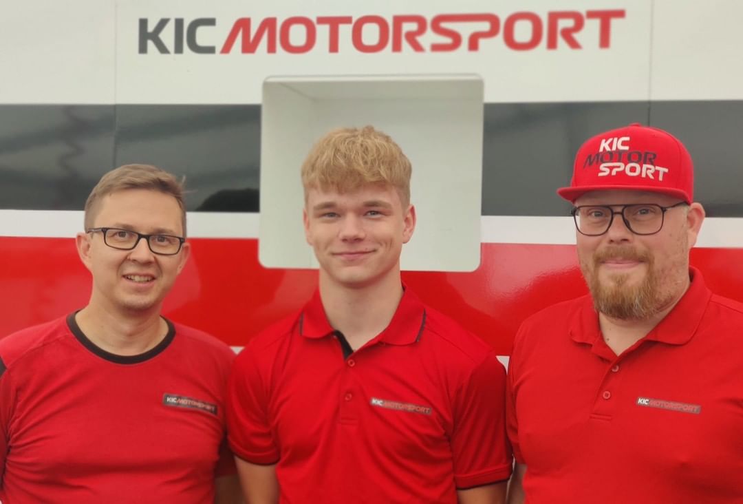 Sebastian Øgaard (@ogaardracing) on Twitter photo Feels great to be back!! Let's have a great weekend together, <a href="/KMotorsport/">KIC motorsport</a>
#FRECA #TeamDanmark Feels great to be back!! Let's have a great weekend together, <a href="/KMotorsport/">KIC motorsport</a>
#FRECA #TeamDanmark