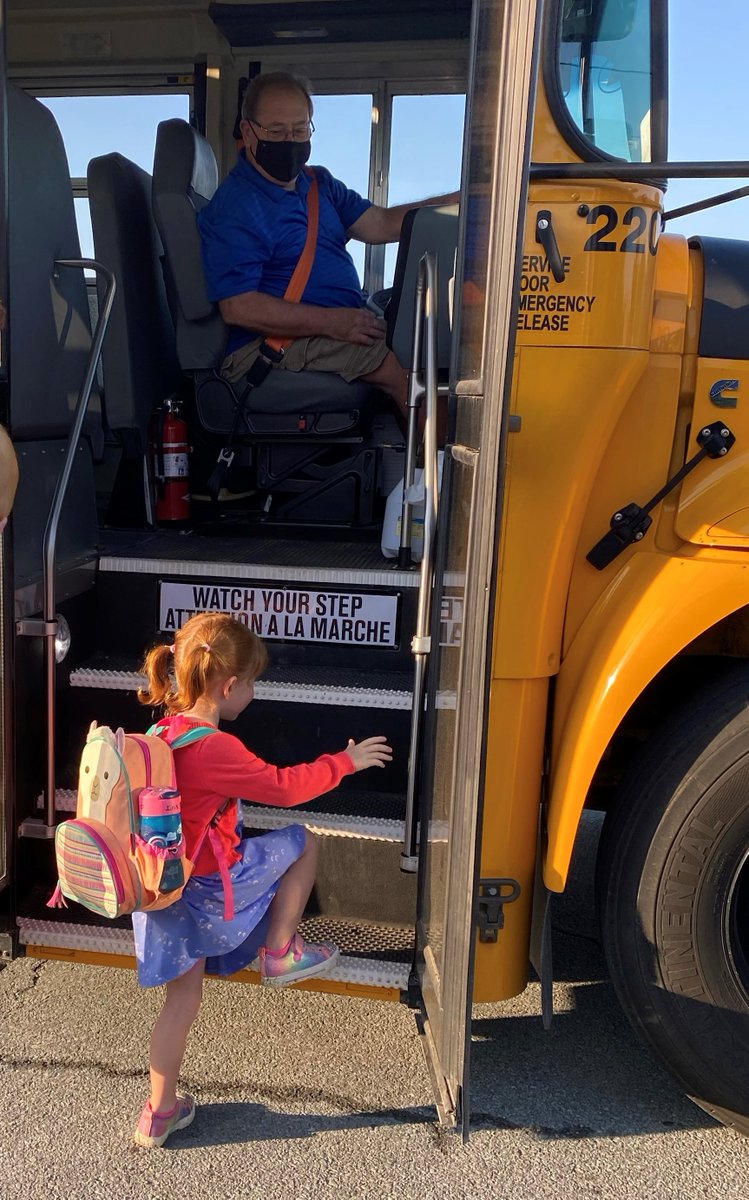 HRCE_NS's tweet image. Some little legs took some giant steps this morning as they went off to big school for the very first time! 

Congratulations on a successful first day...let’s do it again tomorrow! 

Remember: when the bus lights are flashing, please, no passing! 

#PreciousCargo