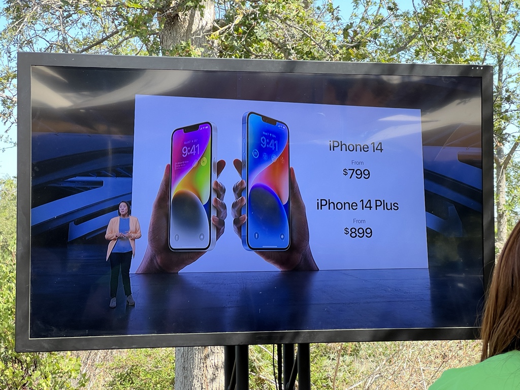 appltrack's tweet photo. iPhone 14 pricing 💰 https://t.co/qfFVbCVvha