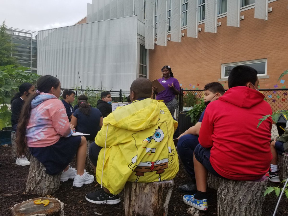 CathyMoessner's tweet photo. Back with @FoodPrintsDC at @Powellelem! https://t.co/nRVPdCwXPW