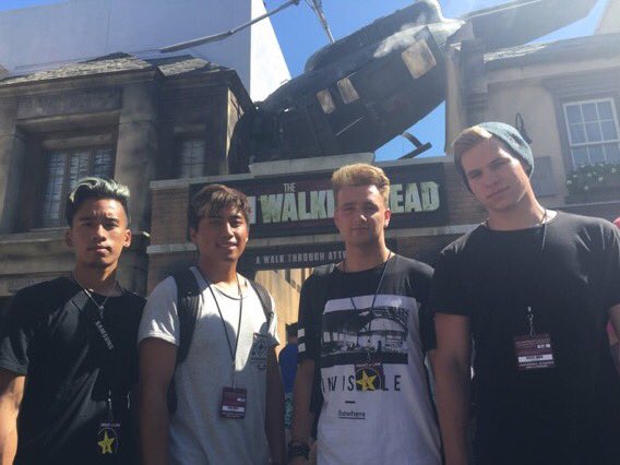 hauntedhorrify's tweet photo. Flashback #exploringcrew 2017😁 https://t.co/46DZ7nHQJm