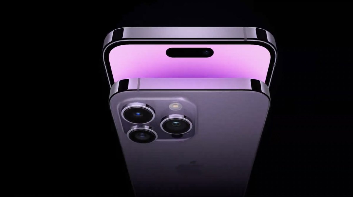 MoustafaHadary's tweet photo. There’s a Purple iPhone 14 Pro Now!!!! That’s the one I’m getting since they got rid of the Blue one!!!!! It’s so cool that the iPhone front camera cut out is now a notification bar too that’s so cool!!!!! #iPhone14Pro #iPhone14 #AppleEvent #PurpleiPhone https://t.co/gcxJZ8y83g